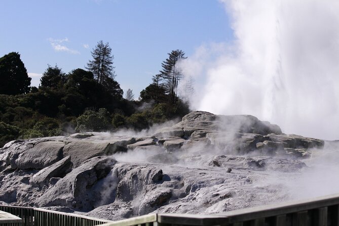 2-Day Hobbiton, Rotorua, Waitomo Caves Tour from Auckland with Accommodation - Mitai Māori Village and the hangi evening