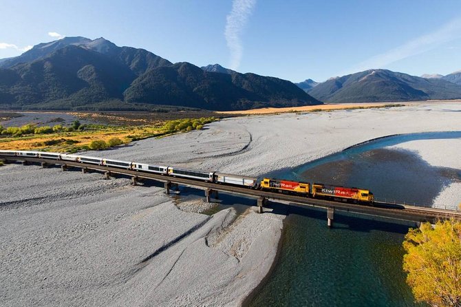 2 Day TranzAlpine Train & Glaciers: Christchurch to Queenstown - Visiting Franz Josef Glacier by shuttle