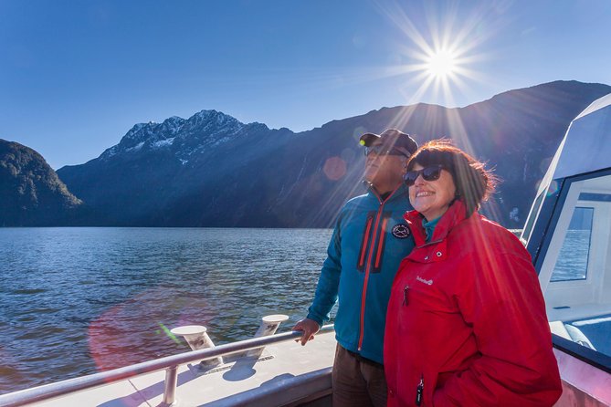 2-Hour Milford Sound Scenic Cruise - Wildlife watching without false promises