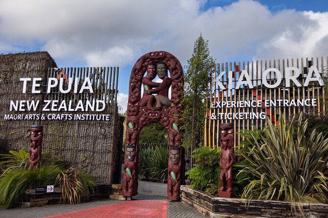 3 Day Hobbiton Rotorua Waiotapu Taupo and Waitomo Caves Tour - Mitai Maori Village and the included buffet dinner