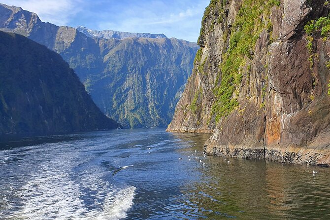 4 Day Tour to Milford Sound, Mount Cook & More from Auckland - From Queenstown to Mount Cook through Lindis Pass