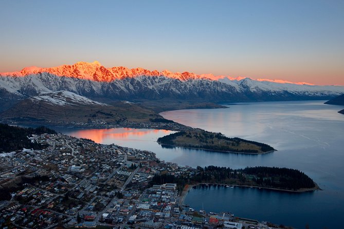 5 Day South Island Circut: Trains, Glaciers and Milford Sound from Christchurch - Day 4: The long road to Milford Sound