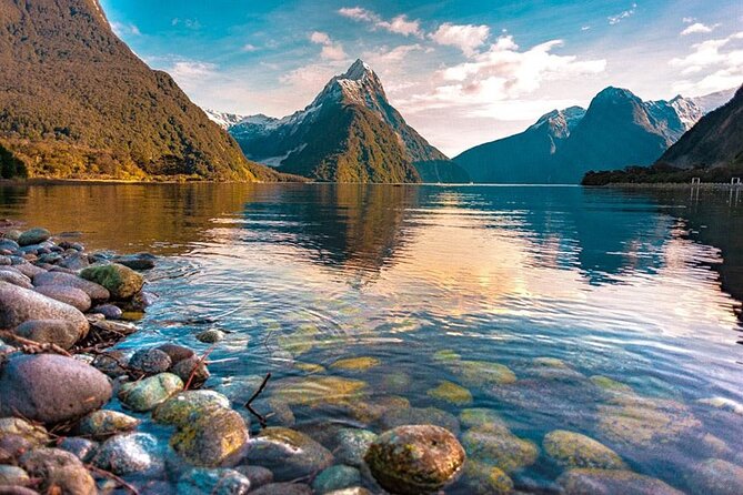 7-Day South Island Coastal Splendor Tour from Christchurch - Day 3: Te Anau, the Homer Tunnel, and Milford Sound