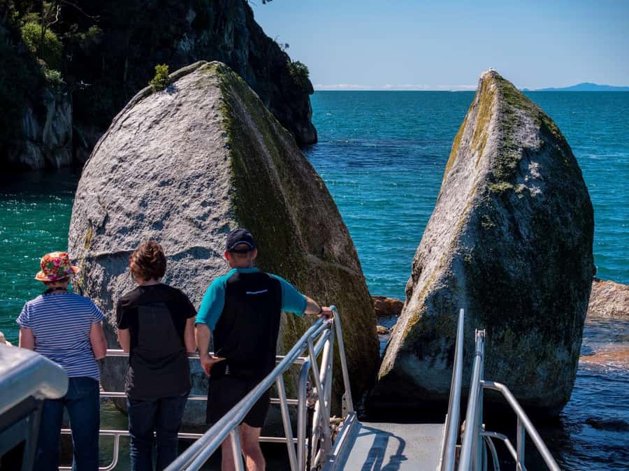 Abel Tasman National Full Park Scenic Cruise - Comfort, weather, and what to bring