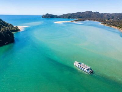 Abel Tasman: Sea Shuttle Cruise and Walking Tour Combo