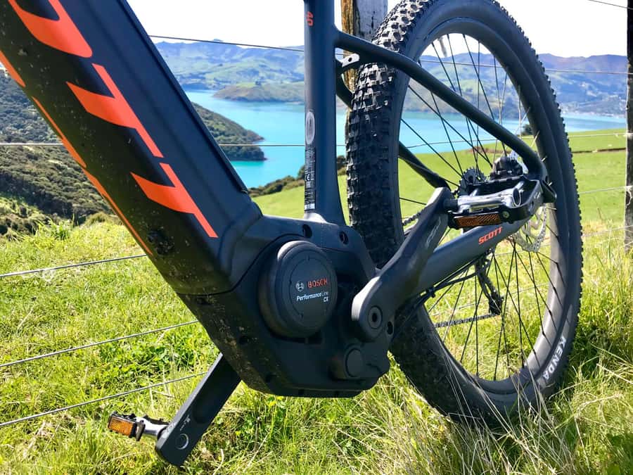 Akaroa: Guided Electric Mountain Bike Tour-Lava Loop - Guides, group size, and the feel of the ride