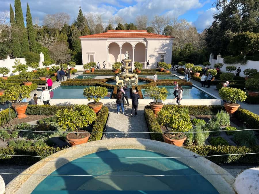 AKL: WAITOMO Glowworm, KIWI Bird, LUNCH & Hamilton Gardens - Key points at a glance
