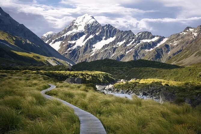 Aoraki Adventure Private Tour from Timaru Cruise Port - Lake Tekapo: a useful pause on the way back