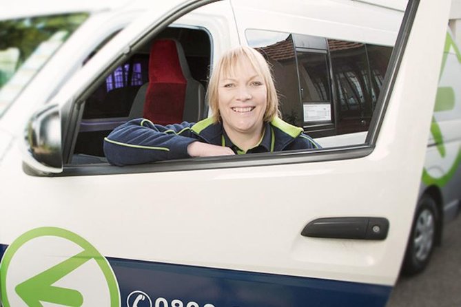 Arrival Transfer: Auckland Airport to Auckland Central City Centre - The best part is the driver contact