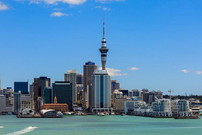Arrival Transfer: Auckland Airport to Auckland Central City Centre - Is $26.06 good value?