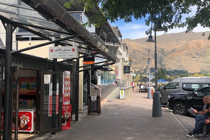 Arrowtown and Wanaka Highlights Tour from Queenstown - One hour in Wanaka: enough for a first taste