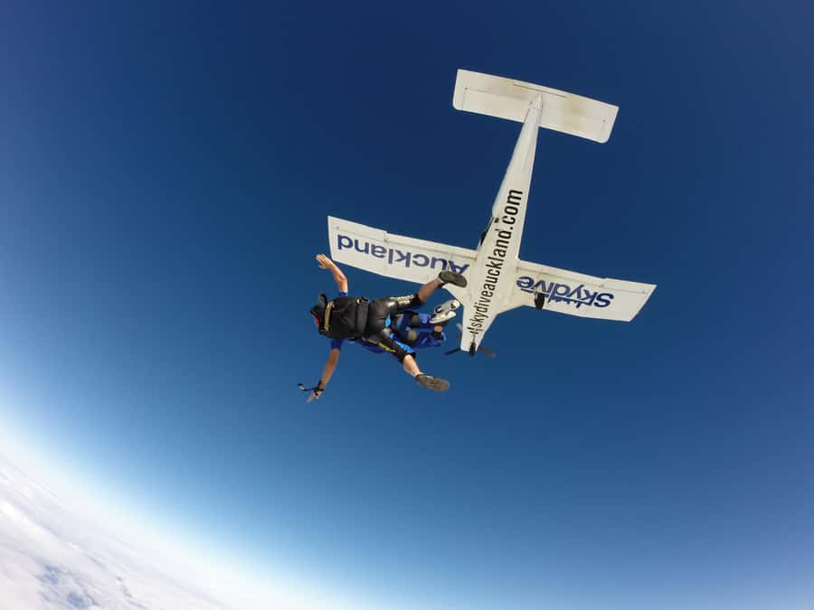 Auckland: 13000, 16000, or 18000-Foot Tandem Skydive - The parachute descent and return to the viewing deck