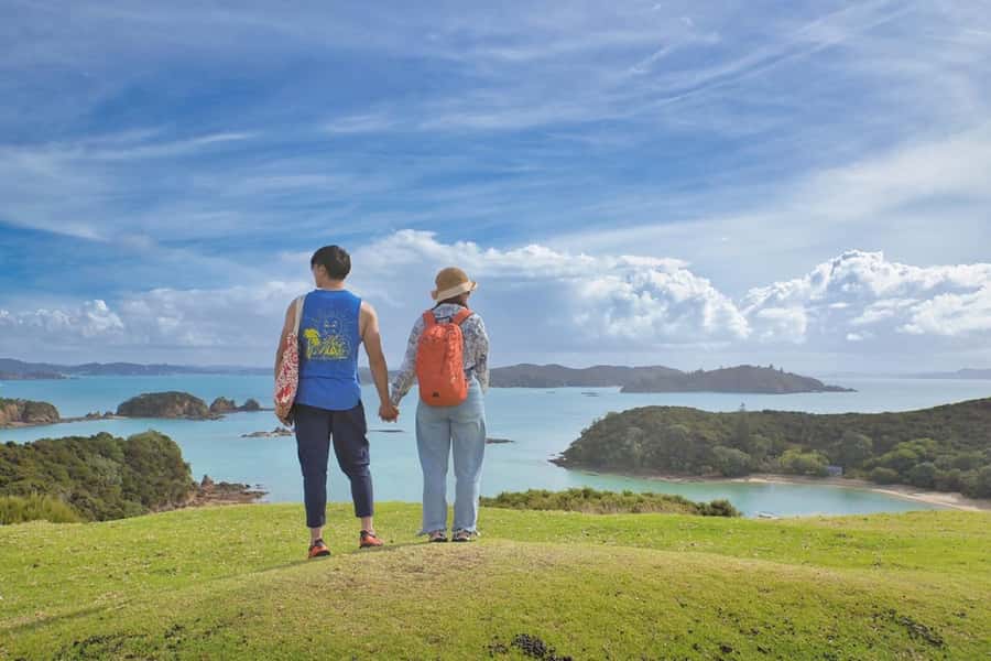 Auckland: 2-Day Bay of Islands Small Group Tour with Cruise - Key points to know before booking