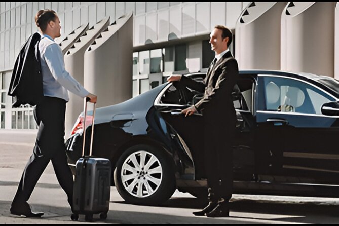 Auckland Airport Private Transfers with child car seats - A private ride to the CBD or cruise terminal