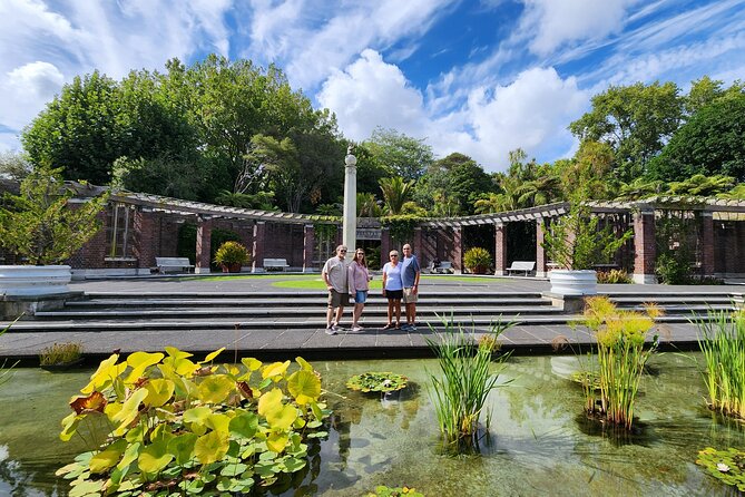 Auckland Best Top 5 Spots Half day Tour - Mount Eden for the tour’s best city view