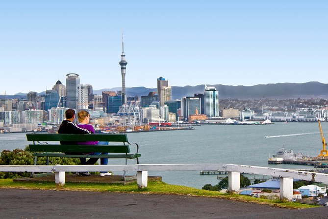Auckland City Small-Group Morning Discovery Tour - Devonport and the climb to Mount Victoria