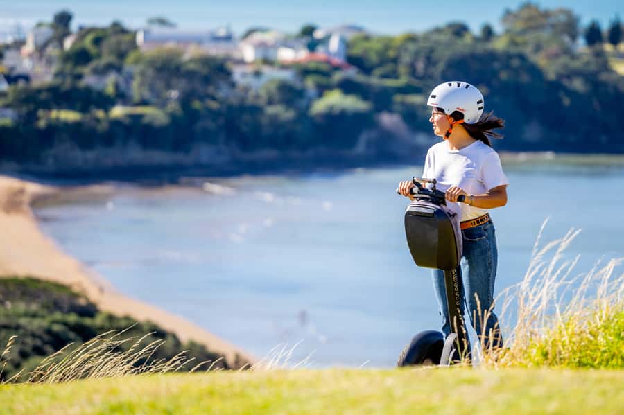 Auckland: Devonport Village Segway Tour - Learning to ride before the sightseeing begins