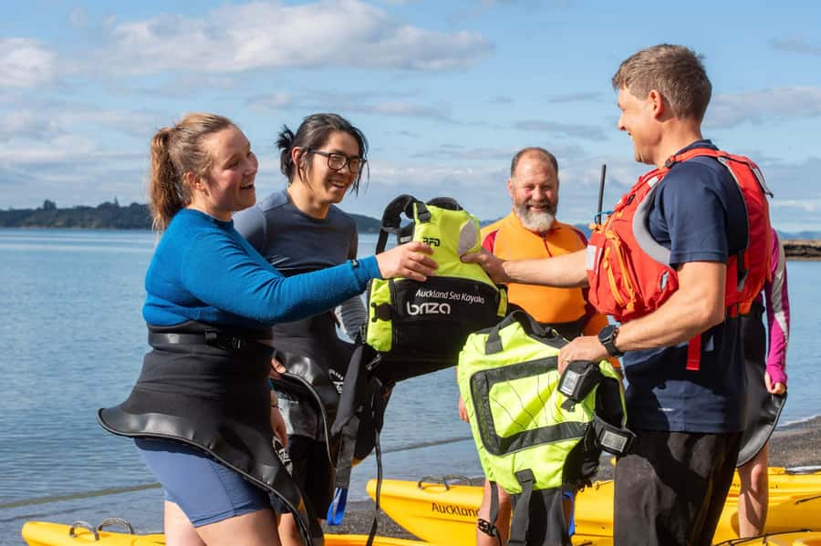 Auckland: Half-Day Sea Kayak Tour to Motukorea Island - Clothing, fitness, and useful packing advice