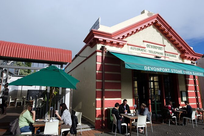 Auckland Half Day Tour - See the Most Famous Attractions - Auckland Museum and Pukekawa