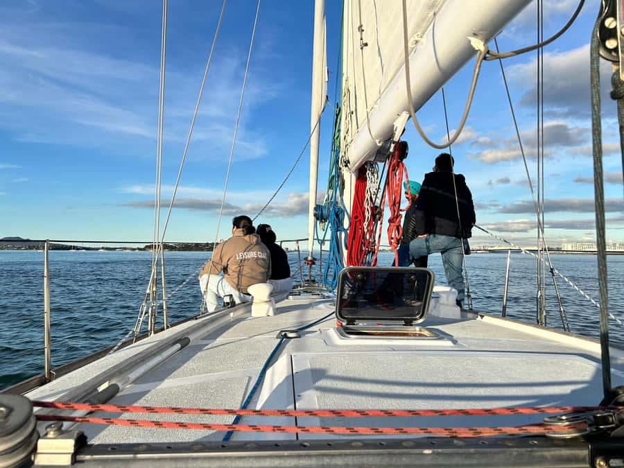 Auckland Harbour 1.5-Hour Sailing Cruise - Coffee, weather, and what to bring