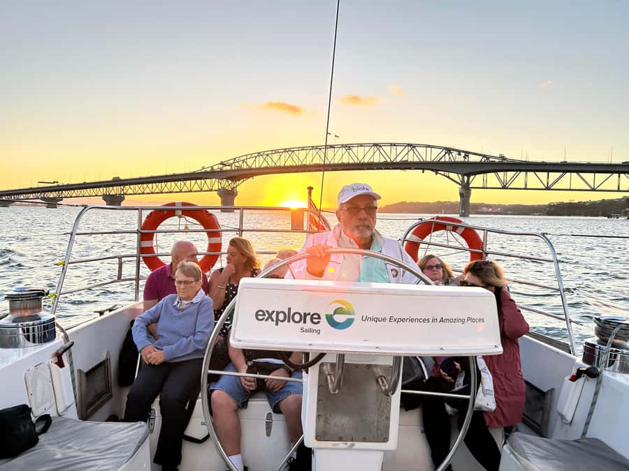 Auckland: Harbour Sailing Cruise with 3-Course Dinner - Key points to know before sailing