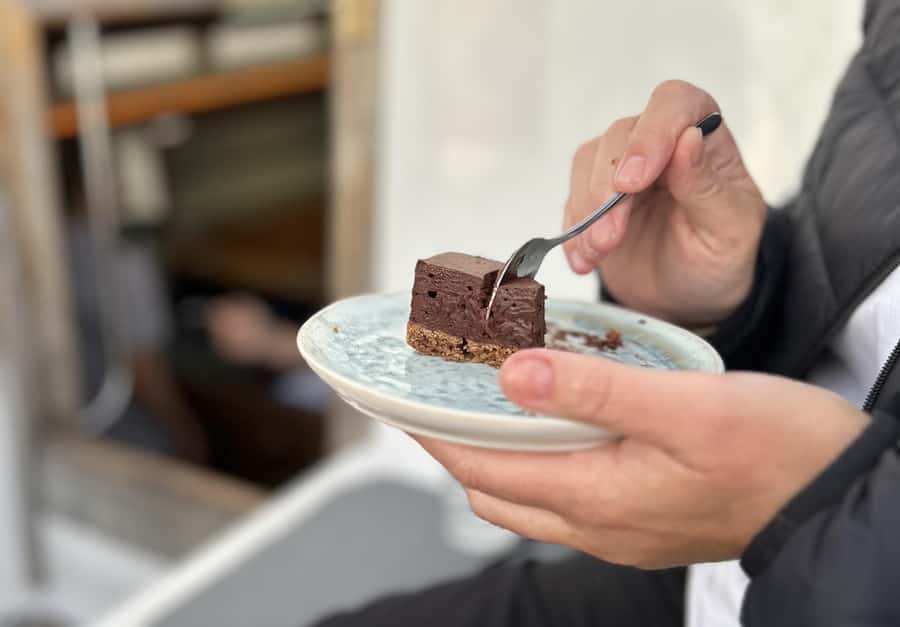 Auckland: Harbour Sailing Cruise with 3-Course Dinner - A three-course dinner by The Lula Inn