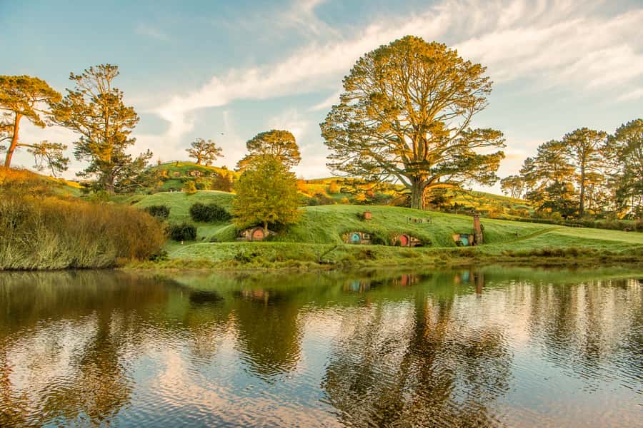 Auckland: Hobbiton Movie Set Day Trip with Festive Lunch - The Party Marquee buffet lunch