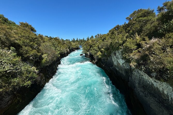 Auckland: Rotorua, Taupo, Waiotapu & Huka Falls Private Trip - Huka Falls: a short stop with serious force