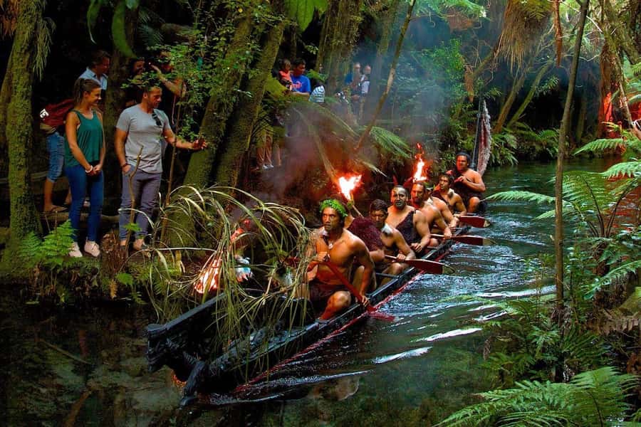 Auckland: Rotorua Tour with Mitai Māori Village & Wai-O-Tapu - Should You Book the Auckland to Rotorua Day Tour?