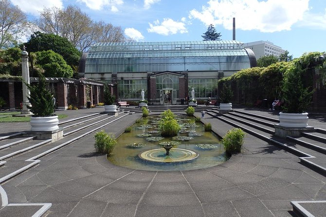 Auckland Scenic Day Tour Full-Day- 8 HOURS - Lunch in Riverhead, with the bill paid separately