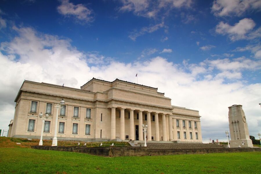 Auckland Scenic Half-Day City Sightseeing Tour - What the $44 price really buys you