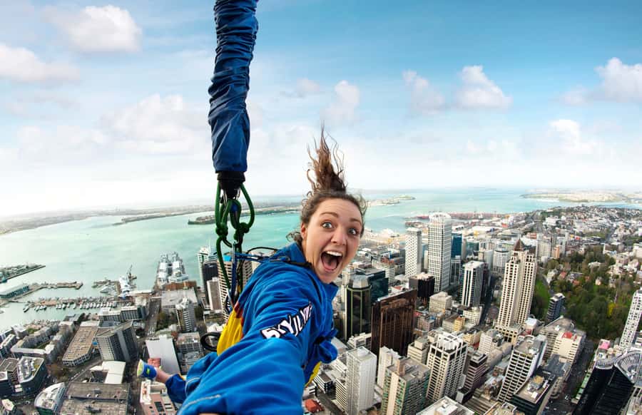 Auckland: SkyJump with Sky Tower Entry Ticket - What the Auckland SkyJump actually feels like