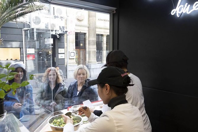 Auckland Small-Group Walking Tour with Treats - The guides and the small-group atmosphere