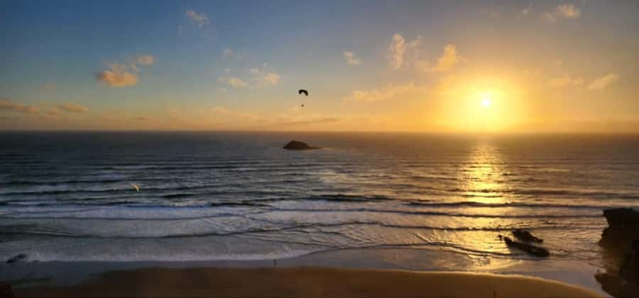 Auckland: Sunset Tour with Thermal pool & Wine Tasting - Booking details that matter