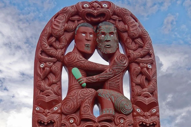 Auckland to Rotorua via Waitomo Caves Small Group Tour (One Way) - A short break in Pirongia