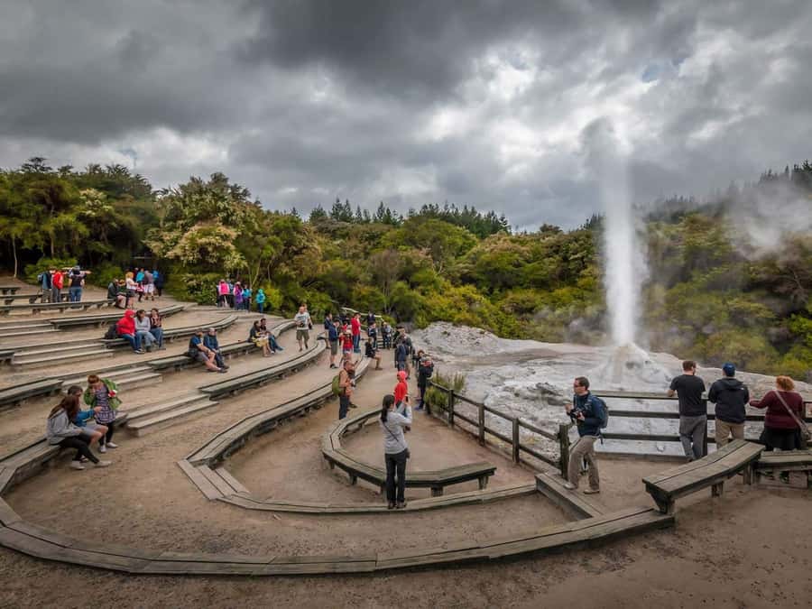 Auckland: Wai-O-Tapu, Maori Haka & Hot Springs Rotorua Tour - Practical tips for getting the most from the tour