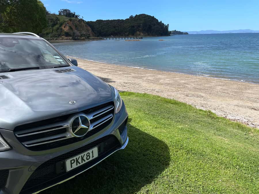 Auckland: Waiheke Island Luxury Experience Private Tour - The olive oil estate adds variety