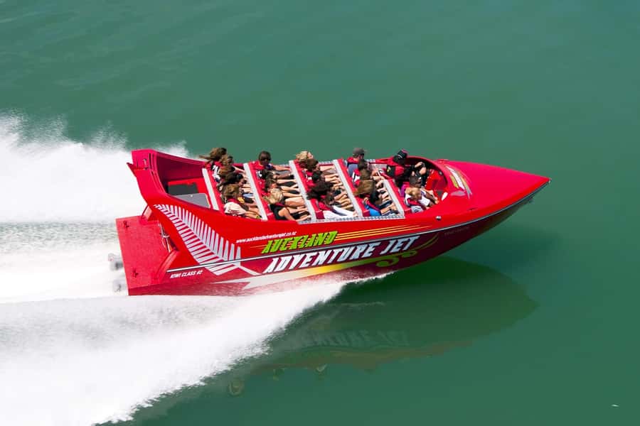 Auckland: Waitemata Harbour Jet Boat Ride - The 15-minute safety briefing