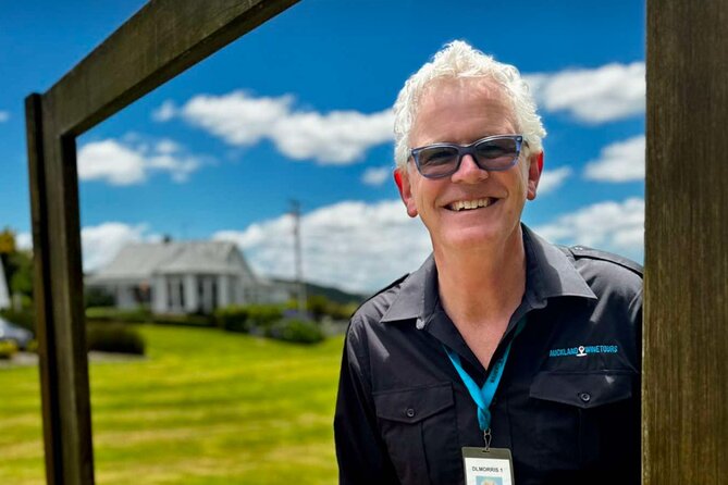 Auckland West Vineyard Tour with lunch and tastings incl - The guide can make or break the day