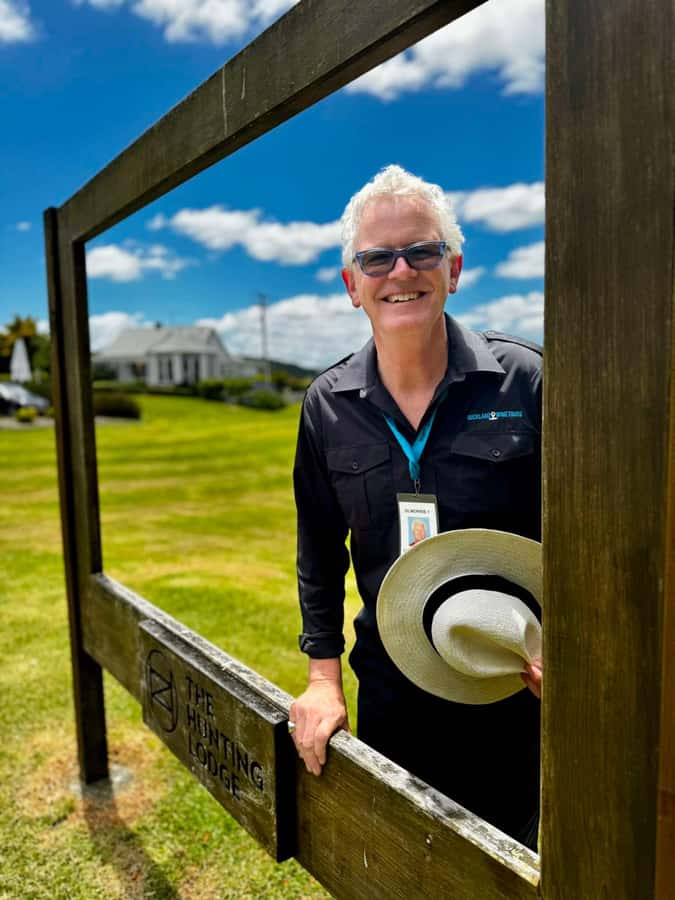 Auckland: Wine region tour with tastings and gourmet lunch - Who should choose this Auckland wine tour?