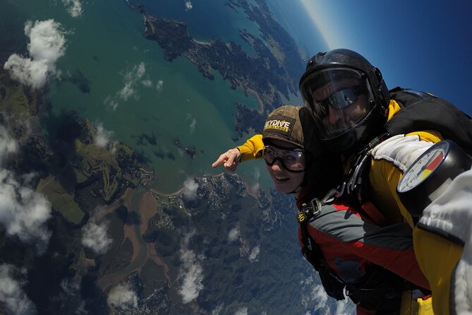 Bay of Islands: 12,000ft Skydive - Who should book this skydive?