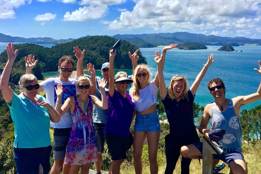 Bay of Islands: 4.5 Hour Day Cruise and Island Getaway Tour - Why this half-day cruise is good value