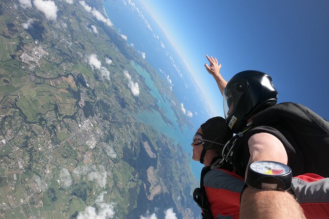 Bay of Islands: 9000ft Skydive - The 9,000-foot freefall and canopy ride