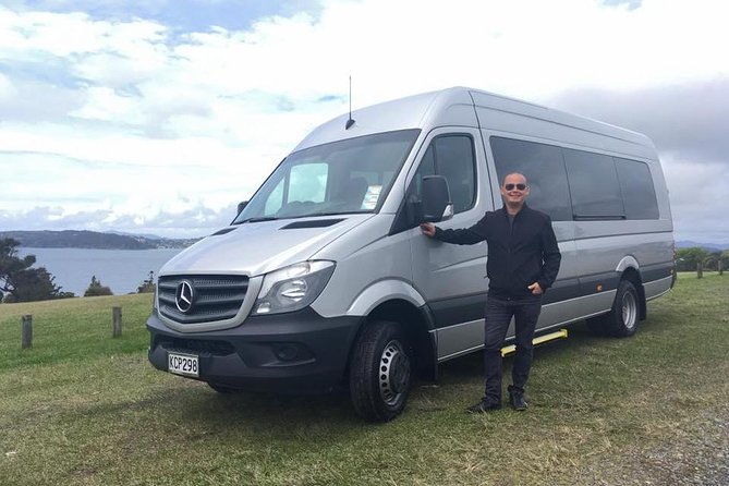 Bay of Islands Glow Worm Caves & Scenic Shore Excursion - The guides make the road time count