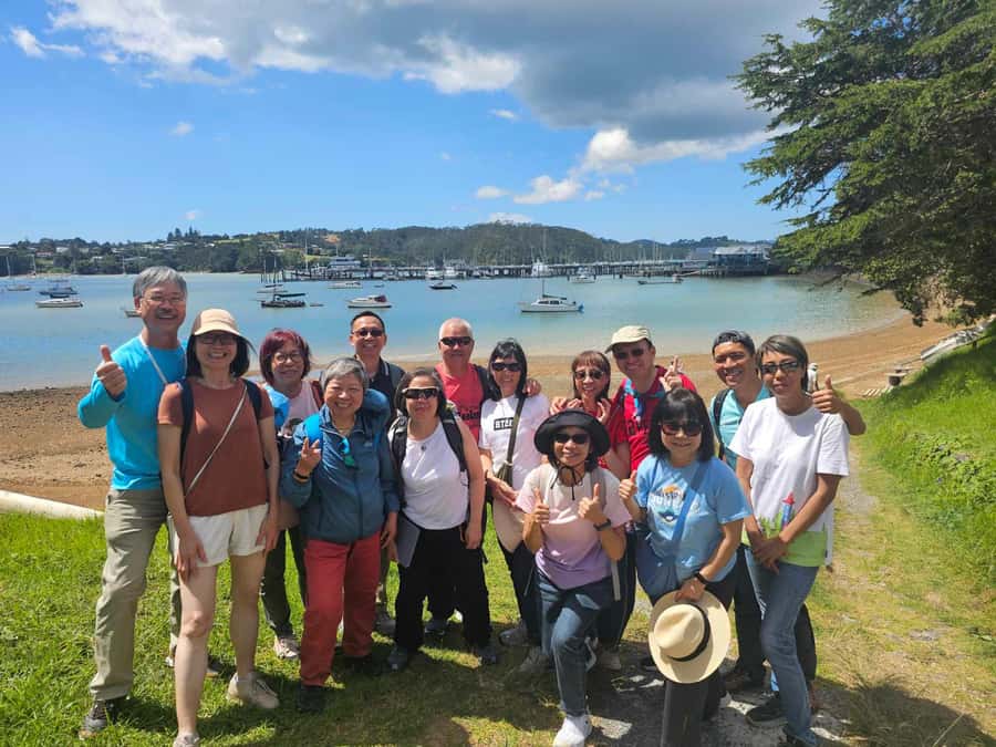 Bay of Islands - Mini Tour (75-90 mins) - Who will enjoy the mini tour most