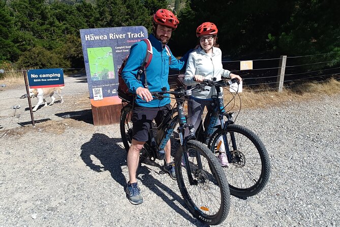 Bike the Wanaka and Hawea Trails - Albert Town and the Pembroke Patisserie stop