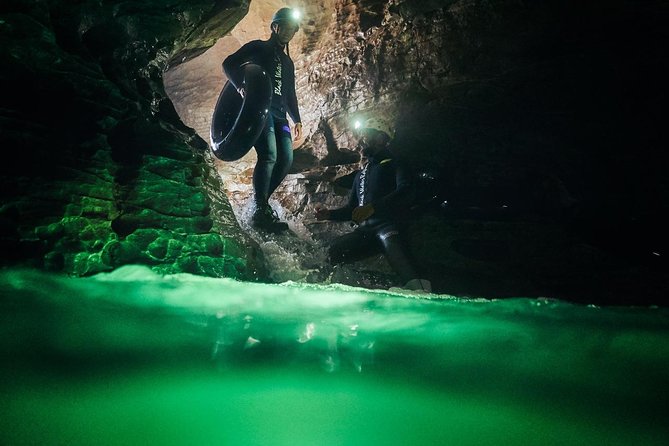 Black Water Rafting Experience Waitomo Caves Tour - Why the guides matter so much