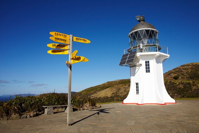 Cape Reinga Half-Day Tour Including Scenic Flight - Cape Reinga Lighthouse and the meeting of two seas