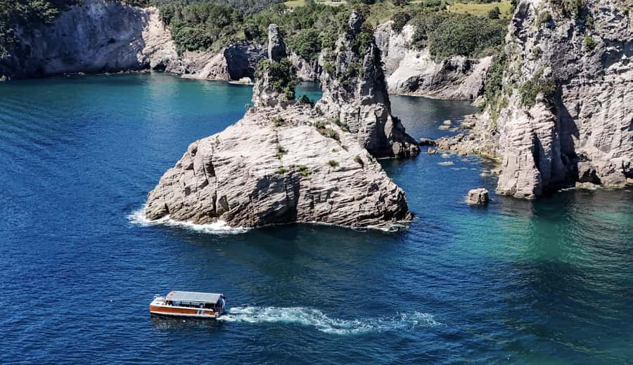 Cathedral Cove Coast and Cave Tour - Following the Volcanic Pacific Coast