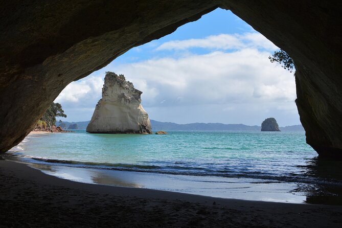 Cathedral Cove & Hot water beach -Full Day Tour: PRIVATE TOUR - Why the private format matters